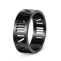 Anello da 8mm in titanio nero con numeri romani traforati e finitura satinata - US 10 / Nero