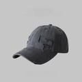 Berretto da baseball in cotone grigio scuro invecchiato con strappi vintage e calotta morbida - L (58-60cm) / Grigio
