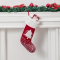 Chaussette de Noël en tricot rouge avec motif sapin blanc et bordure en fourrure - Motif Sapin de Noël