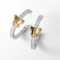 Silberne C-Creolen mit goldenen 3D-Schmetterlingen und funkelnden Kristallen - Schmetterling