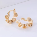 Elegante goldene Wellen-Ohrringe mit minimalistischem strukturiertem Design für Damen - Plissee Fächerform / Gold