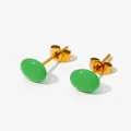 Orecchino a perno macaron verde erba minimalista con perno dorato e chiusura a farfalla - Verde