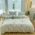 Floral cotton bedding set featuring cute bear prints in cream and light green tones - Bear Director