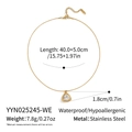 Details zur 18K vergoldeten Edelstahlhalskette mit Maßen und Zirkonia-Anhänger - Transparent Weiß Dreieck Stil (YYN025245-WE)