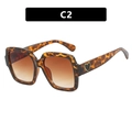 Quadratische Sonnenbrille in Schildpatt-Optik mit braunem Verlauf und Herz-Detail C2 - Einheitsgröße / Leopardenmuster Braun Verlauf