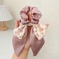 Chouchou rétro en soie à fleurs avec long ruban rose poudré pour accessoire cheveux - Chouchou Nœud Rose Poudré
