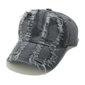 Κοντινό πλάνο με υφή distressed denim και φθαρμένες άκρες σε vintage γκρι καπέλο του μπέιζμπολ - Ένα Μέγεθος (56-60cm) / Γκρι