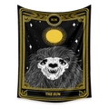 Détail de la tenture tarot Le Soleil avec crâne de lion et motifs célestes dorés - 73X95CM/Tissu Brossé / Le Soleil