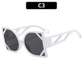 Occhiali da sole bianchi cat eye con montatura geometrica a contrasto e lenti grigie - Montatura Bianca Lenti Grigie