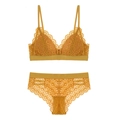 Conjunto de lencería de encaje amarillo mostaza con motivos florales y tiras laterales - S / Amarillo jengibre