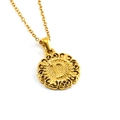 Collana dorata con pendente rotondo traforato e lettera D in acciaio al titanio lucido - Lettera D