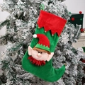 Calza di Natale da elfo in velluto verde con campanelli d'oro e decoro in peluche - Calza da elfo verde