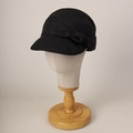 Dettaglio cappello pescatore in cotone e lino nero con grande fiocco elegante - M (56-58cm) / Nero