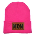 Bonnet en tricot rose vif avec écusson en cuir MOM pour femme, style d'hiver - Adulte Élastique / Rose Vif (MOM)