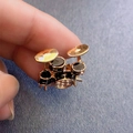 Spilla artistica a forma di batteria dorata con smalto nero e strass bianchi - Batteria Nera