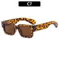 Square tortoise shell sunglasses with brown lenses and silver arrow rivets decor - Leopard Frame / Tea Lens