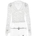 Detail van witte kanten top met lange mouwen, V-hals en geschulpte zoom details - S / Wit