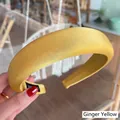 Serre-tête en satin de soie jaune gingembre avec intérieur en éponge rembourré - Jaune Gingembre