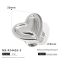 Dettaglio anello a cuore argento con dimensioni 30mm x 18mm e specifiche peso - Stile Cuore (NB-R24426-S) / Argento