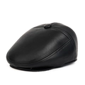 Coppola da uomo in ecopelle nera opaca con fodera in pile calda e paraorecchie protettivi - Nero (Pelle PU) / M Medio (57-58CM)