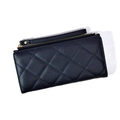 Elegante cartera larga de cuero acolchado negro con cremallera dorada y correa de muñeca - Negro