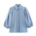 Dettaglio camicia in denim azzurro con maniche a lanterna a sbuffo e colletto a polo - XS / Top Blu Chiaro