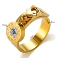 Macro di anello dorato con disco numeri romani 10mm e dettagli larghezza banda 6mm - Anello Romano con Zirconi / Oro / US 6