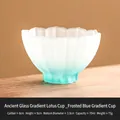 Tazza da tè loto in vetro smerigliato sfumato blu e bianco, capacità 70ml design artigianale - Blu Sfumato