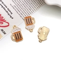 Ciondolo boccale di birra in lega con smalto arancione e trama a raggiera per gioielli - Boccale di Birra-13x19mm / Oro KC/Arancione/Bianco
