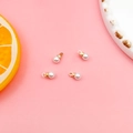 Set mit 4 weißen Kunstperlenanhängern mit goldenen Verschlüssen für DIY-Schmuck - KC Gold Kappe Runde Perle 4mm