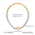 Vista dettagliata della collana a catena bicolore in acciaio inox con chiusura a molla - Collana a catena mista oro e argento bicolore (HC-N40590)