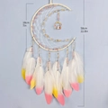 Acchiappasogni a forma di luna con piume rosa e gialle, altezza totale 58 cm - Cristallo di Luna Rosa