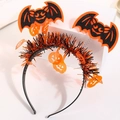 Halloween Haarreif mit orangefarbenen Glitzer-Fledermäusen und Kürbis-Pailletten - Glitzer Fledermaus Kürbis Anhänger