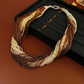 Collar de múltiples capas de cuentas en color café y dorado con cierre de mosquetón - Marrón