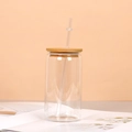 12oz Sublimations-Glasbecher mit Bambusdeckel und Strohhalm auf einem Magazin - 16OZ Einschichtig Transparent