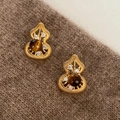 Elegante goldene Kürbis Ohrstecker mit Tigerauge und Kristallen auf Strickstoff - 43# Goldener Kürbis Eingelegter Diamant Tigerauge Stil (43# Silbernadel - Gold - Kaffee)