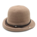 Detailed knit texture of a camel cloche hat with a brown braided leather band - M (56-58cm) / Brown