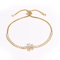 Détail du bracelet réglable en or avec fleur et oxydes de zirconium scintillants - Style de Fleur à Six Pétales (Or 5)