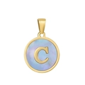 Pendentif doré rond avec nacre bleue irisée et motif de la lettre C en métal doré - C-Coquille Bleue