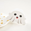 Dettaglio di una graziosa molletta a forma di fantasma bianco su un piatto fiorito - 7.2CM / Fantasma Bianco/Cartone Animato