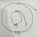 Parure de bijoux argentés avec pendentifs cœur et lettre P incluant collier et bracelet - Lettre P Style (7029) / Argent