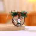 Weihnachtlicher Wichtel-Holzanhänger mit Kiefernadeln und Noel-Schriftzug für den Baum - Geschenkpaket Alter Mann Stil (NOEL)