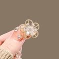 Exquisite gold floral brooch pin inlaid with transparent zircons for elegant shirt styling - 247# Petal