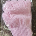 Pink exfoliating bath gloves made of textured nylon with elastic wrist in a plastic bag - 6 Pcs Set / Pink
