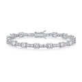 Vista macro di un bracciale tennis in argento sterling S925 con pietre di moissanite - 16.5cm / Argento
