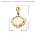 Detailed size parameters of the shell pendant with 22mm height and 15mm width dimensions - Fashion Fan-Shaped Shell Style YF219