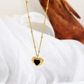 Collana a cuore dorata con inserto in agata nera e catena a sfere per donna - Agata nera