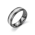 Moderner Ring aus schwarzem Titanstahl mit silberner mattierter Mitte und polierten Kanten - US 11 / Schwarz