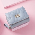 Portefeuille trois volets bleu clair en cuir PU avec motifs matelassés et boucle dorée - Bleu