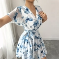 Short sleeve blue and white floral V-neck tiered dress with a waist tie belt - S / Blue